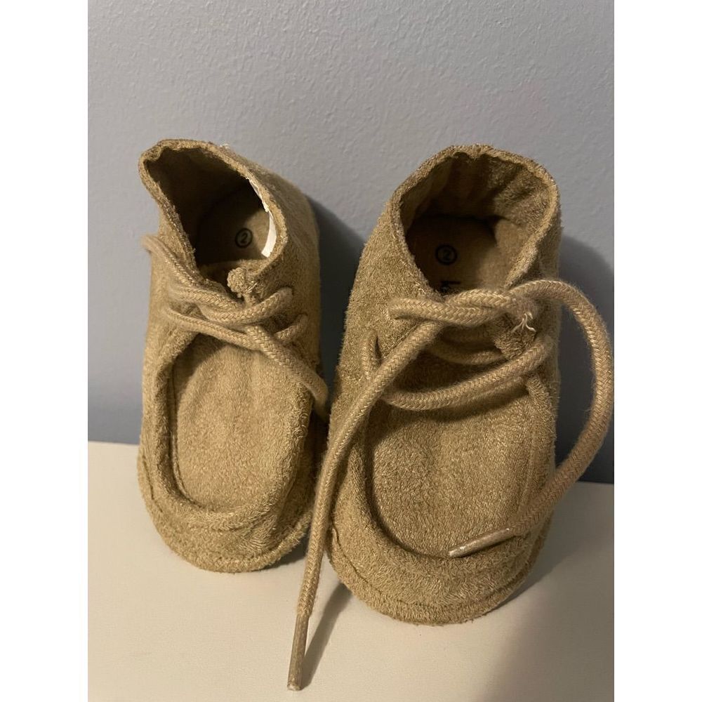 Koala Baby Tan Suede Moccasin Shoes size 2